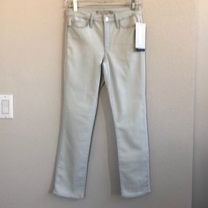 NWT Athleta High Waisted Sculptek Skinny Crop Jean “Glacier” Wash